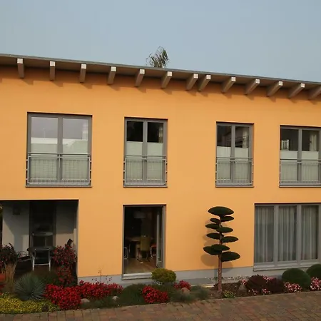 Auf Dem Blumenhof Apartment *
